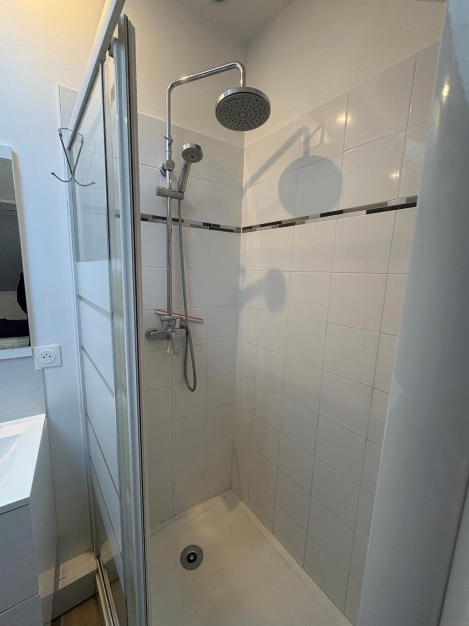 Le 7 - Appartement Cosy - Disney 20 Min Meaux Ngoại thất bức ảnh